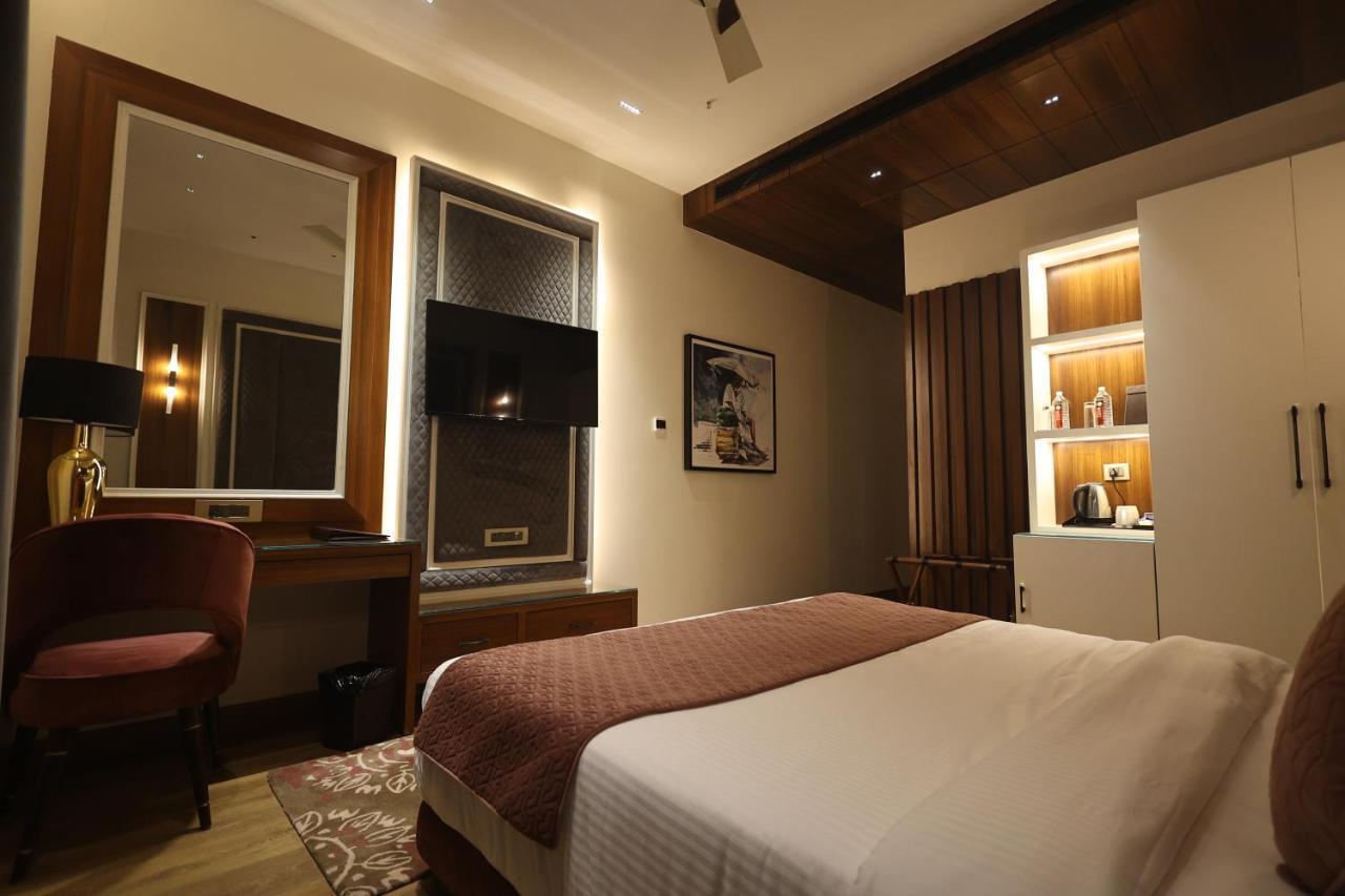The Ramayana Hotel, Ayodhya Exterior photo