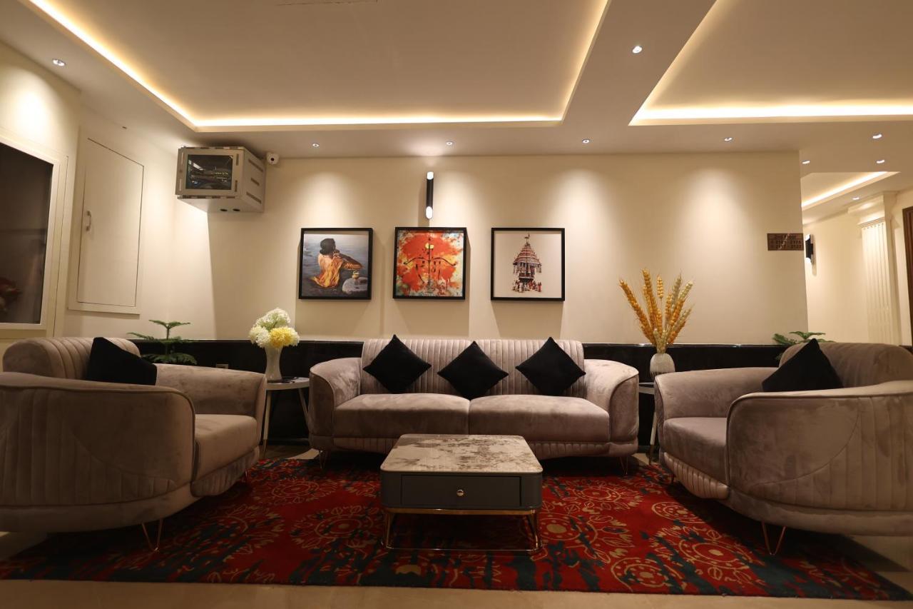 The Ramayana Hotel, Ayodhya Exterior photo