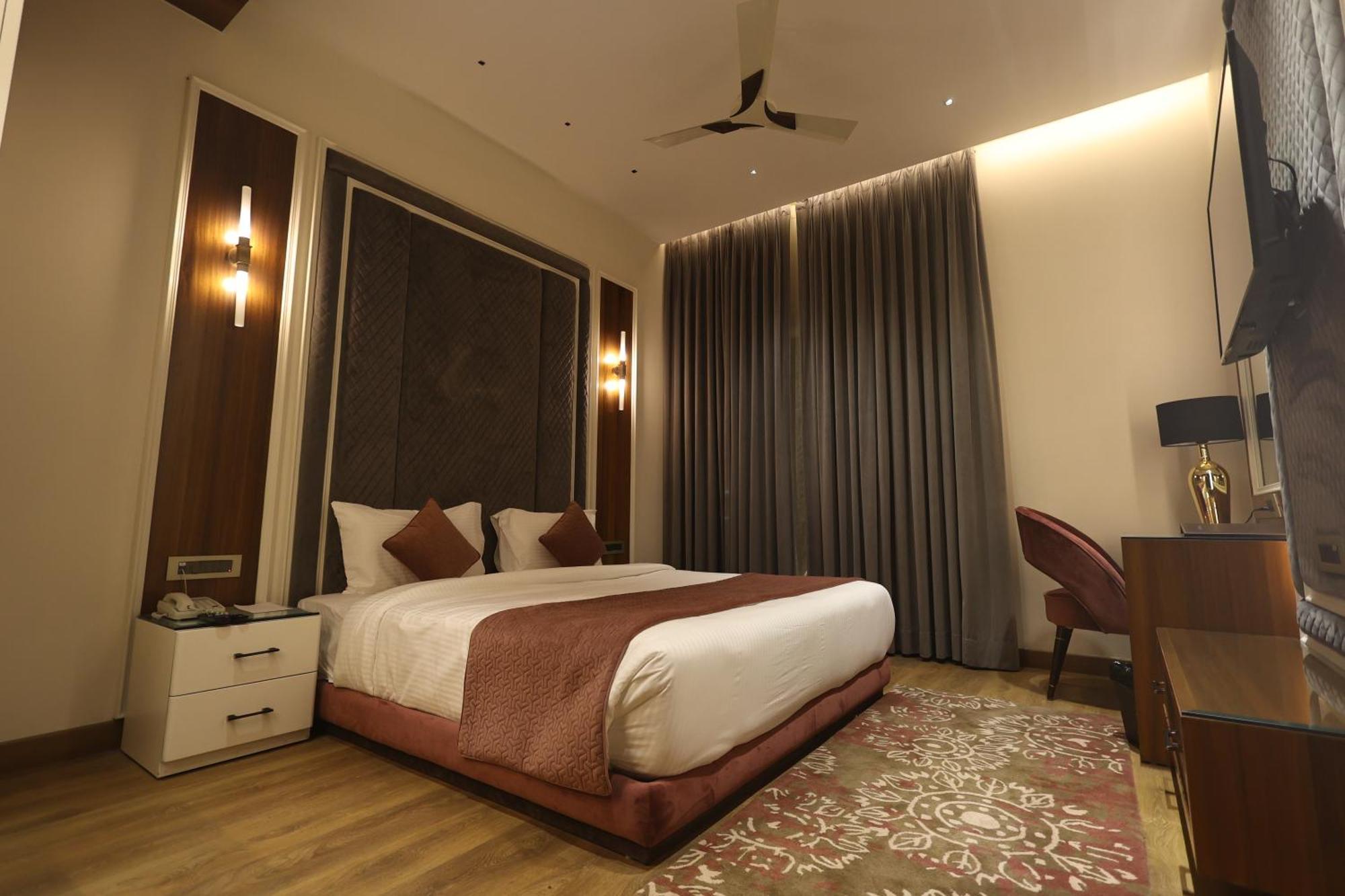 The Ramayana Hotel, Ayodhya Exterior photo