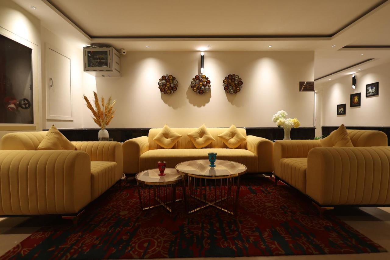 The Ramayana Hotel, Ayodhya Exterior photo