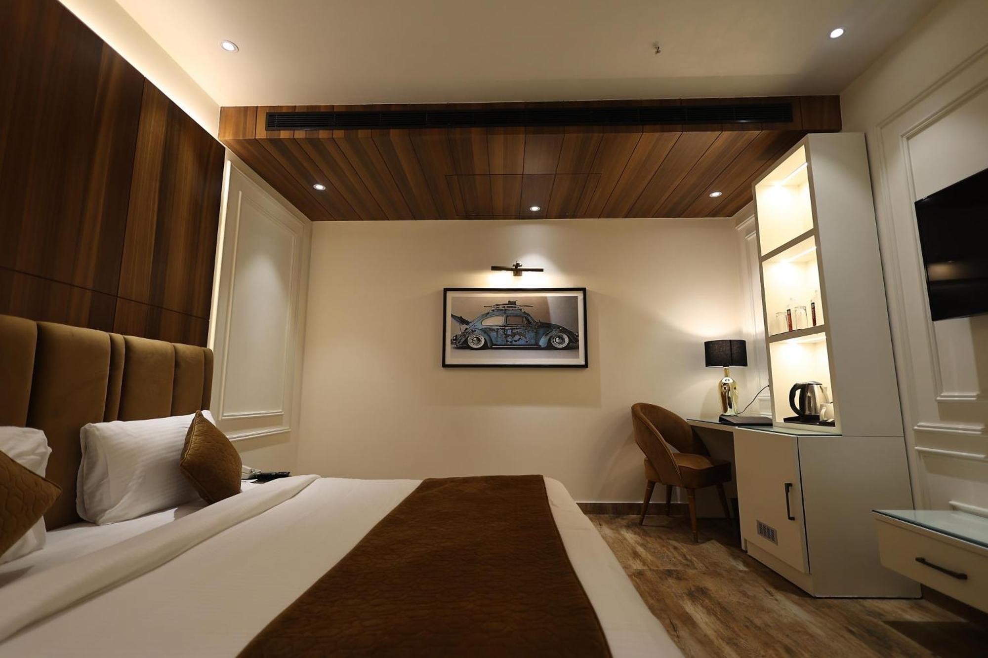 The Ramayana Hotel, Ayodhya Exterior photo