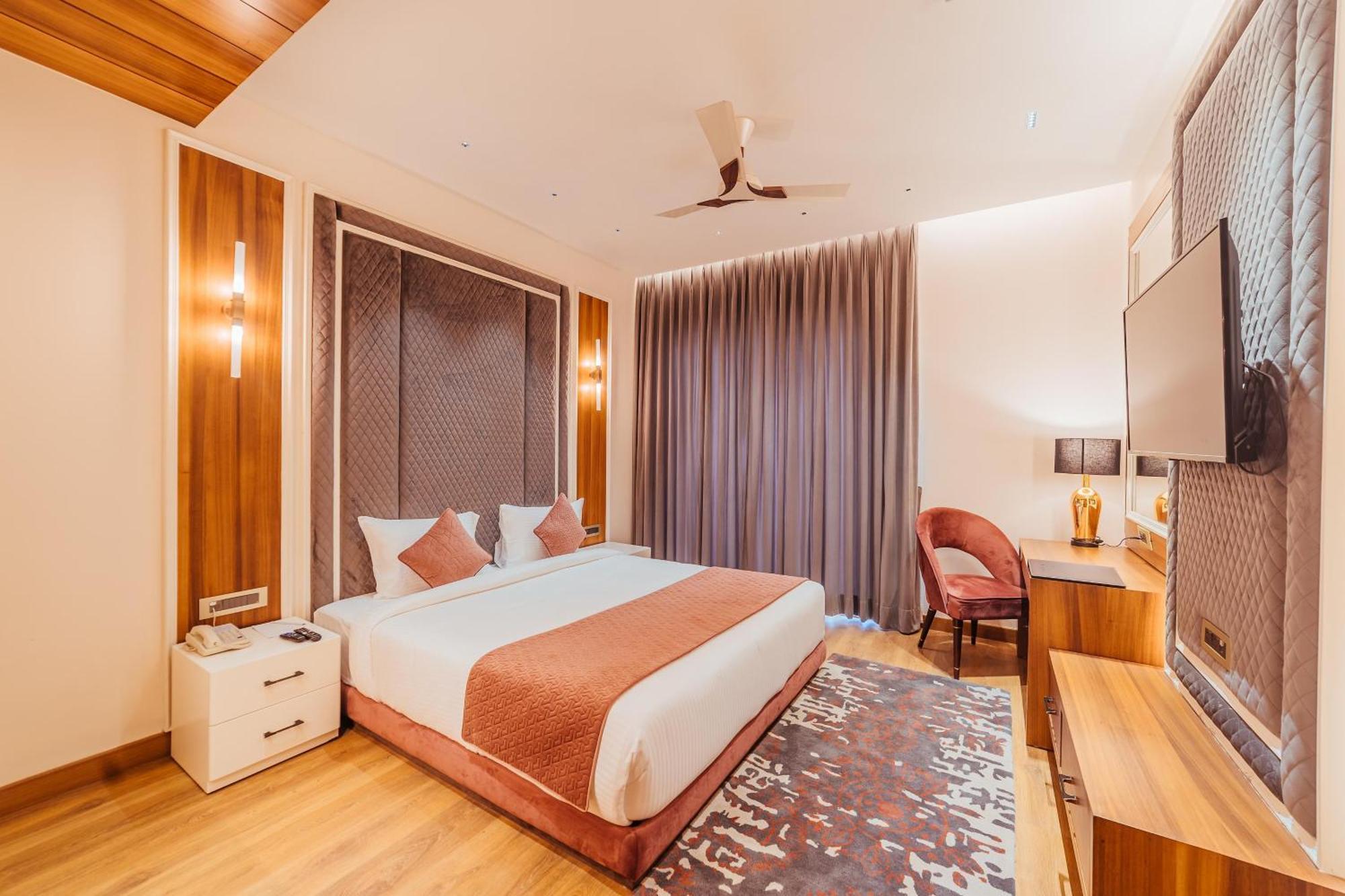 The Ramayana Hotel, Ayodhya Exterior photo